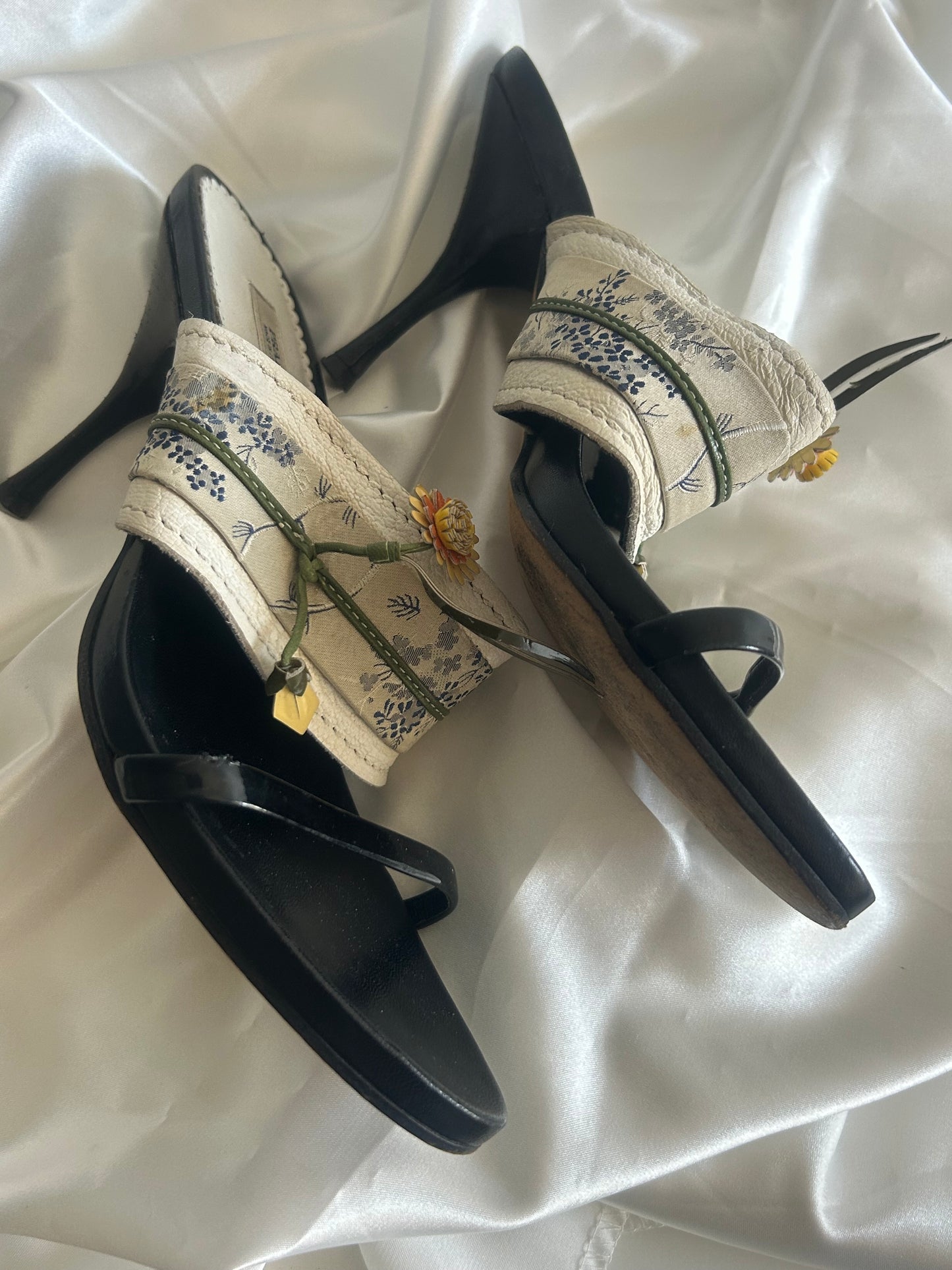 Prada floral print slides EU37.5