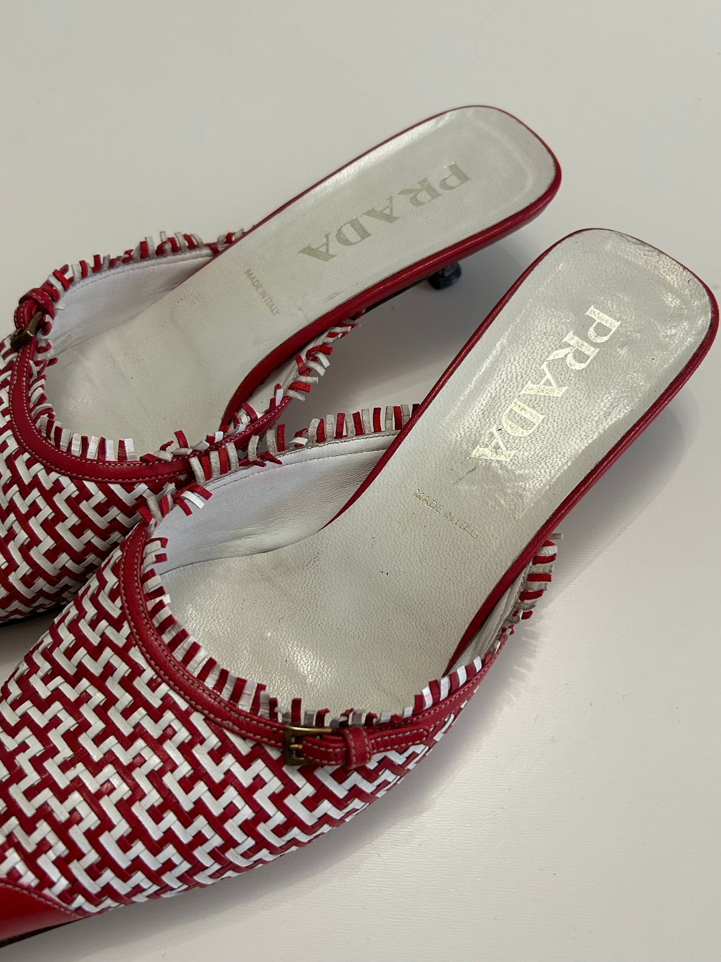 Prada leather mules EU40