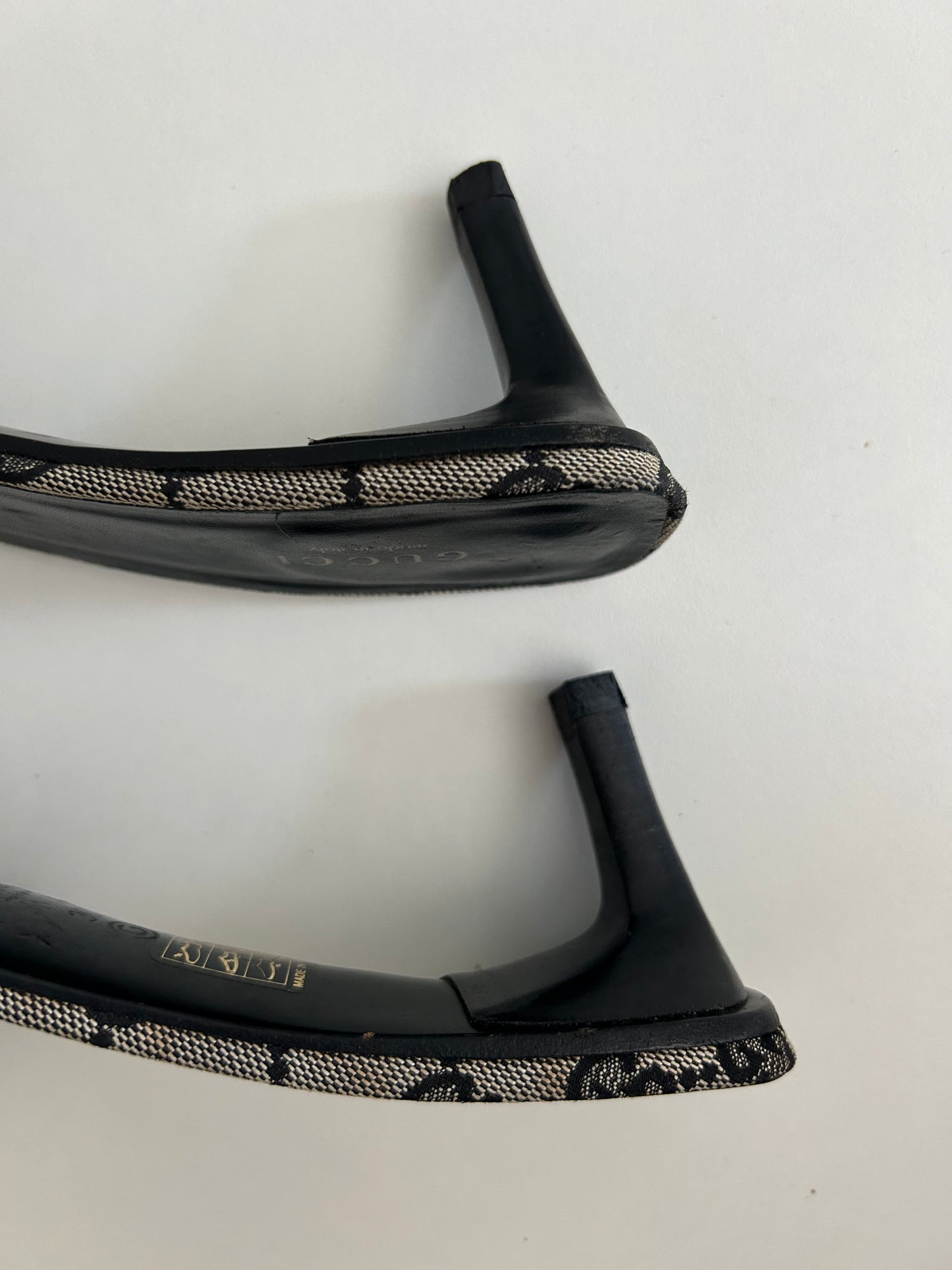 Gucci GG Canvas mules EU38