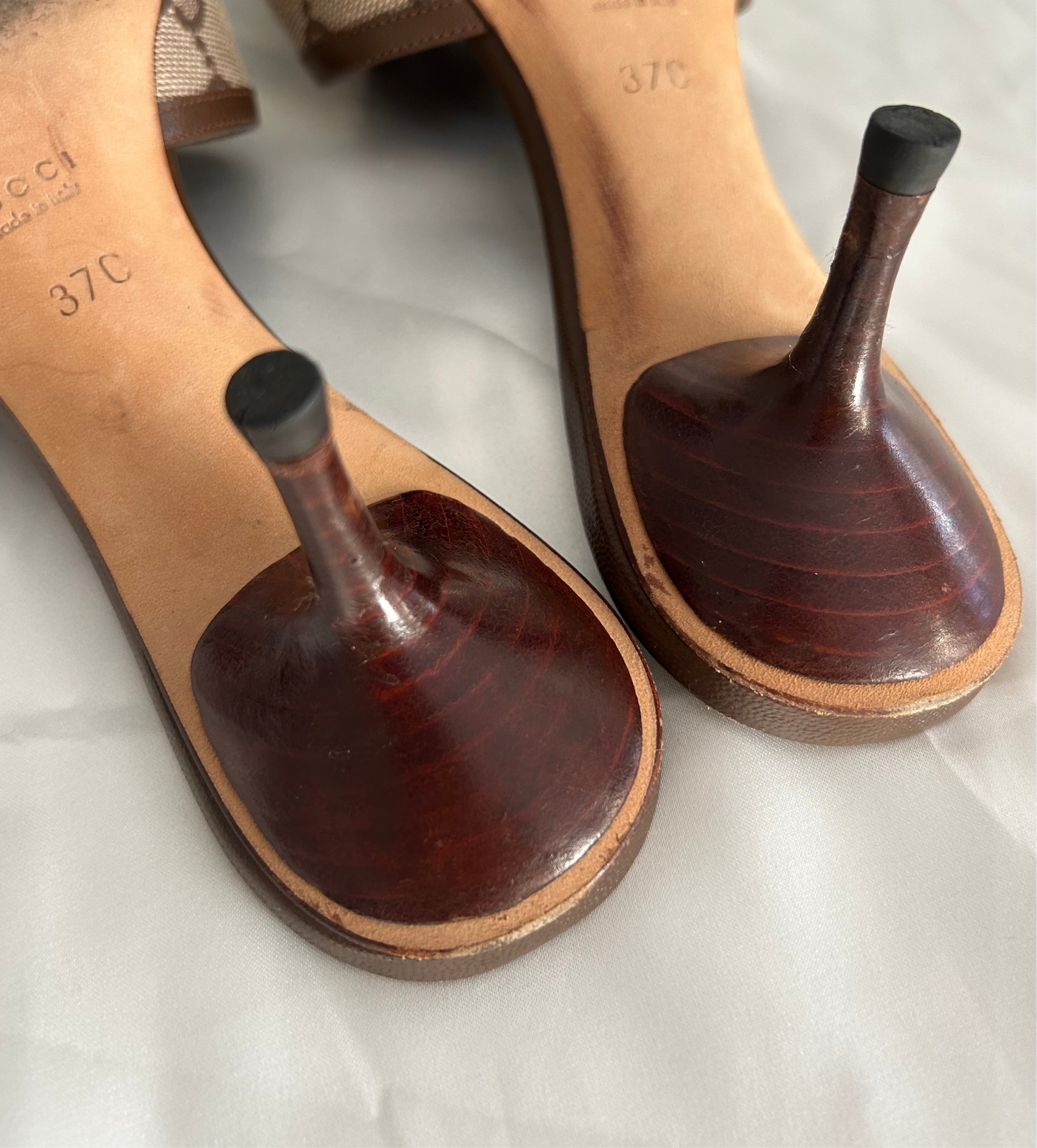 Gucci mules EU37