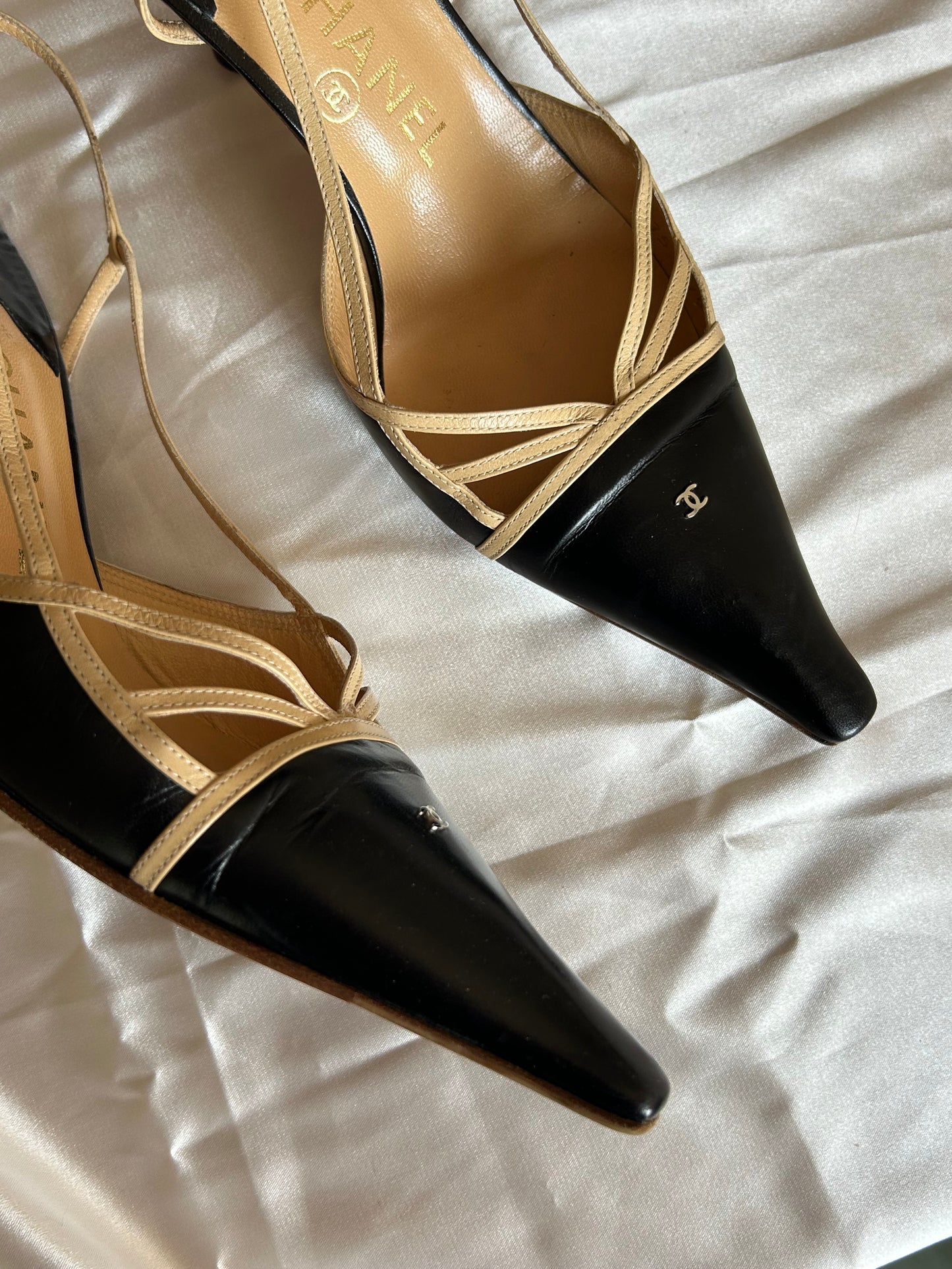 Chanel leather slingback EU39