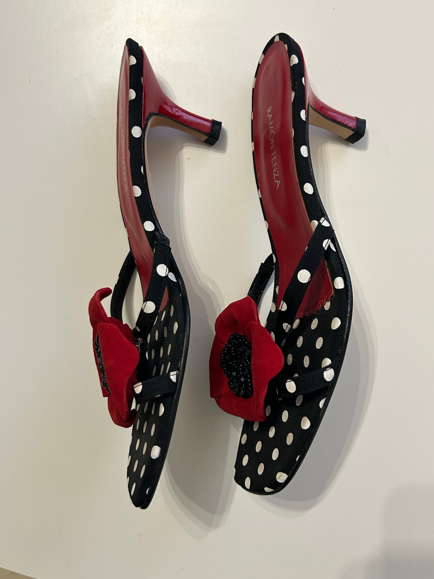 Ramón Tenza polka dots kitten heels EU39