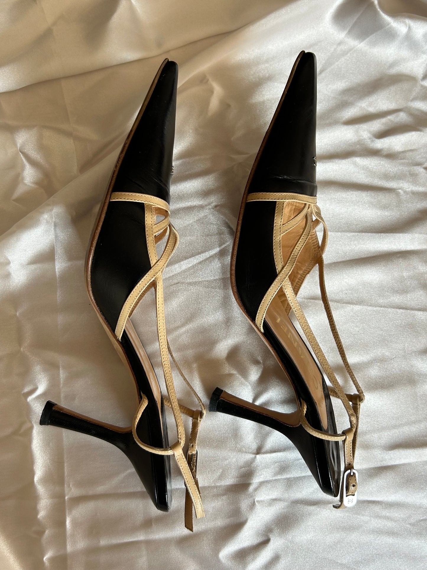 Chanel leather slingback EU39