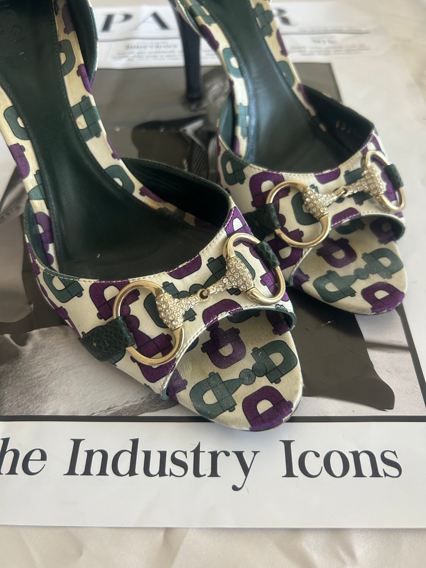 Gucci silk pumps EU39