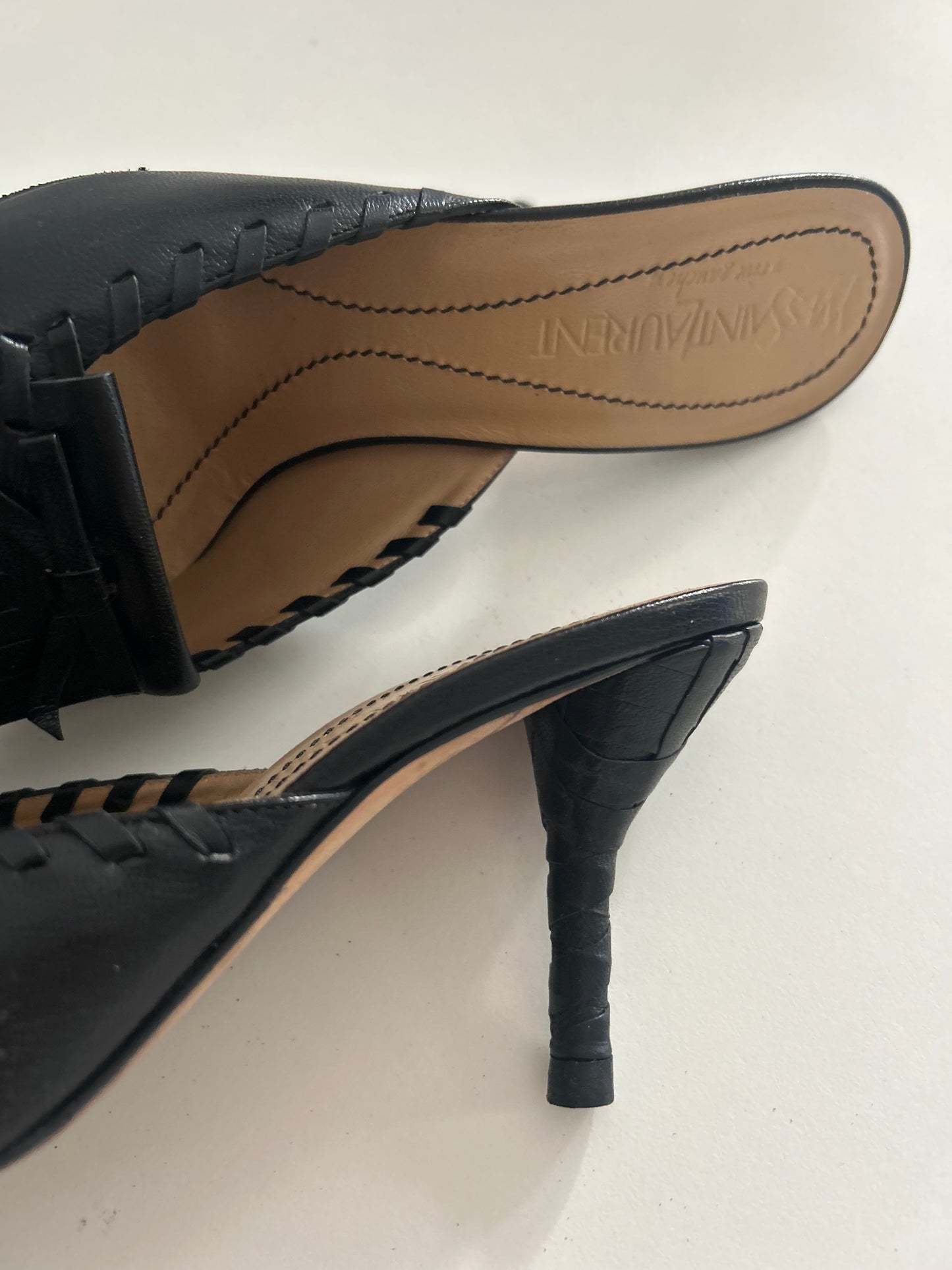 Yves Saint Laurent leather fringes EU38.5