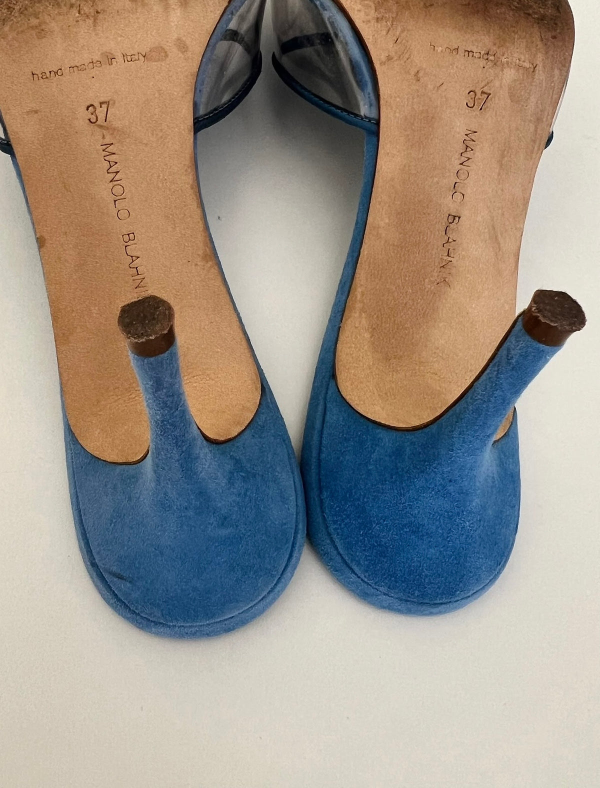 Manolo Blahnik suede mules EU37