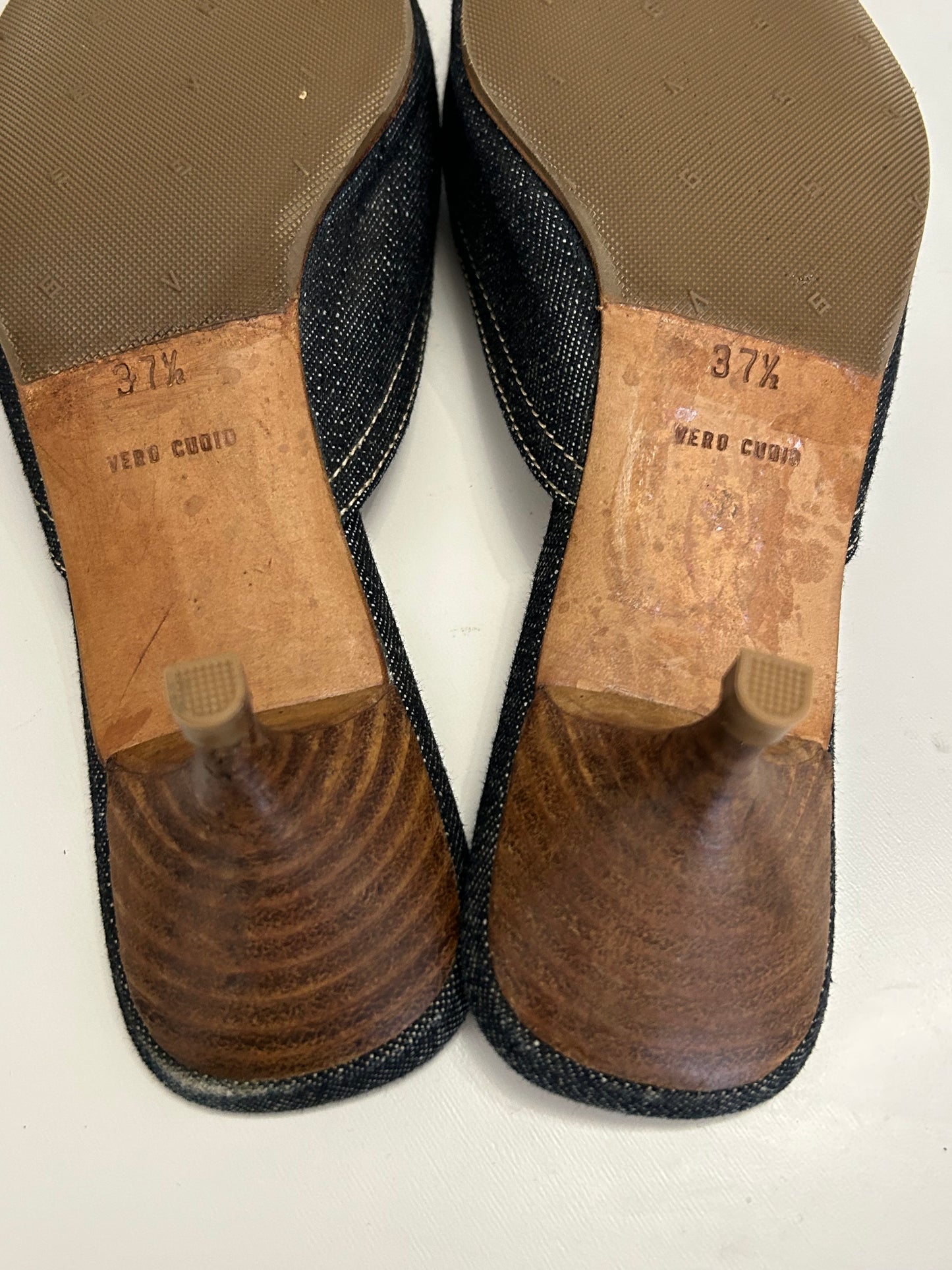 MiuMiu Denim kitten heels EU37.5