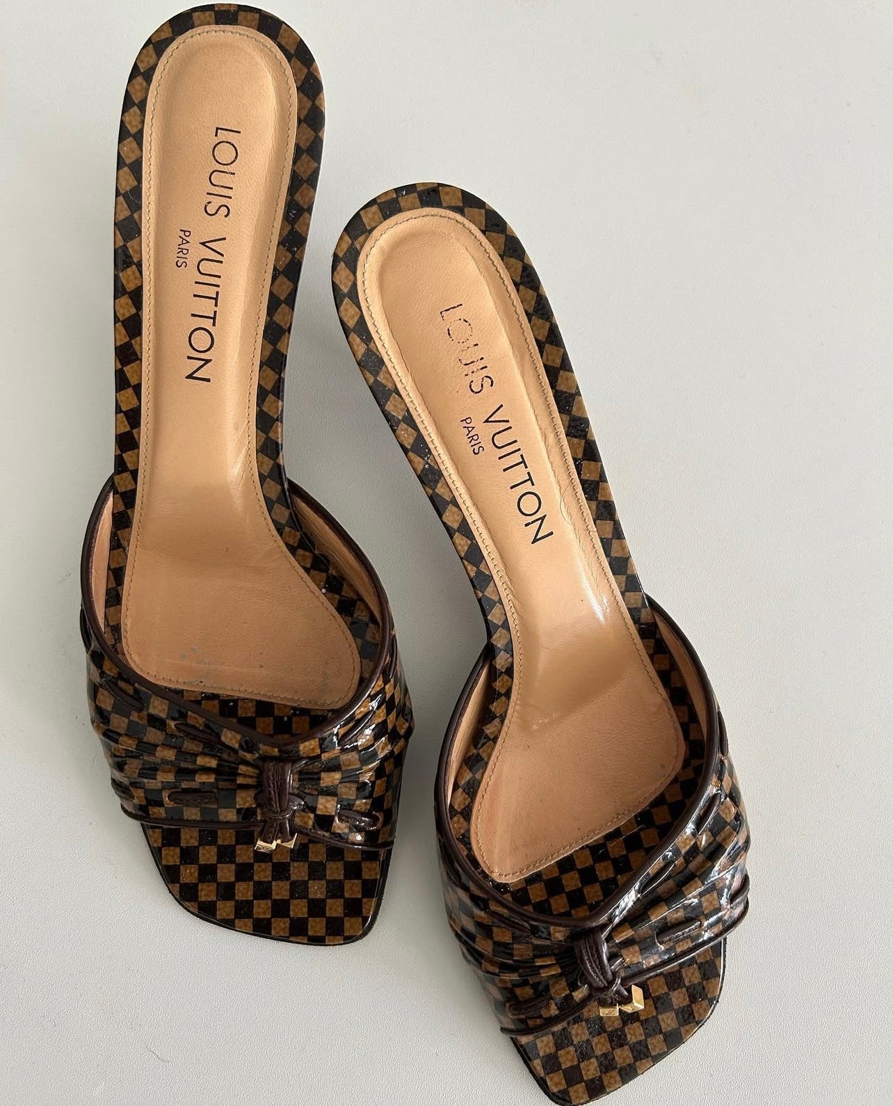 Louis Vuitton Damier mules