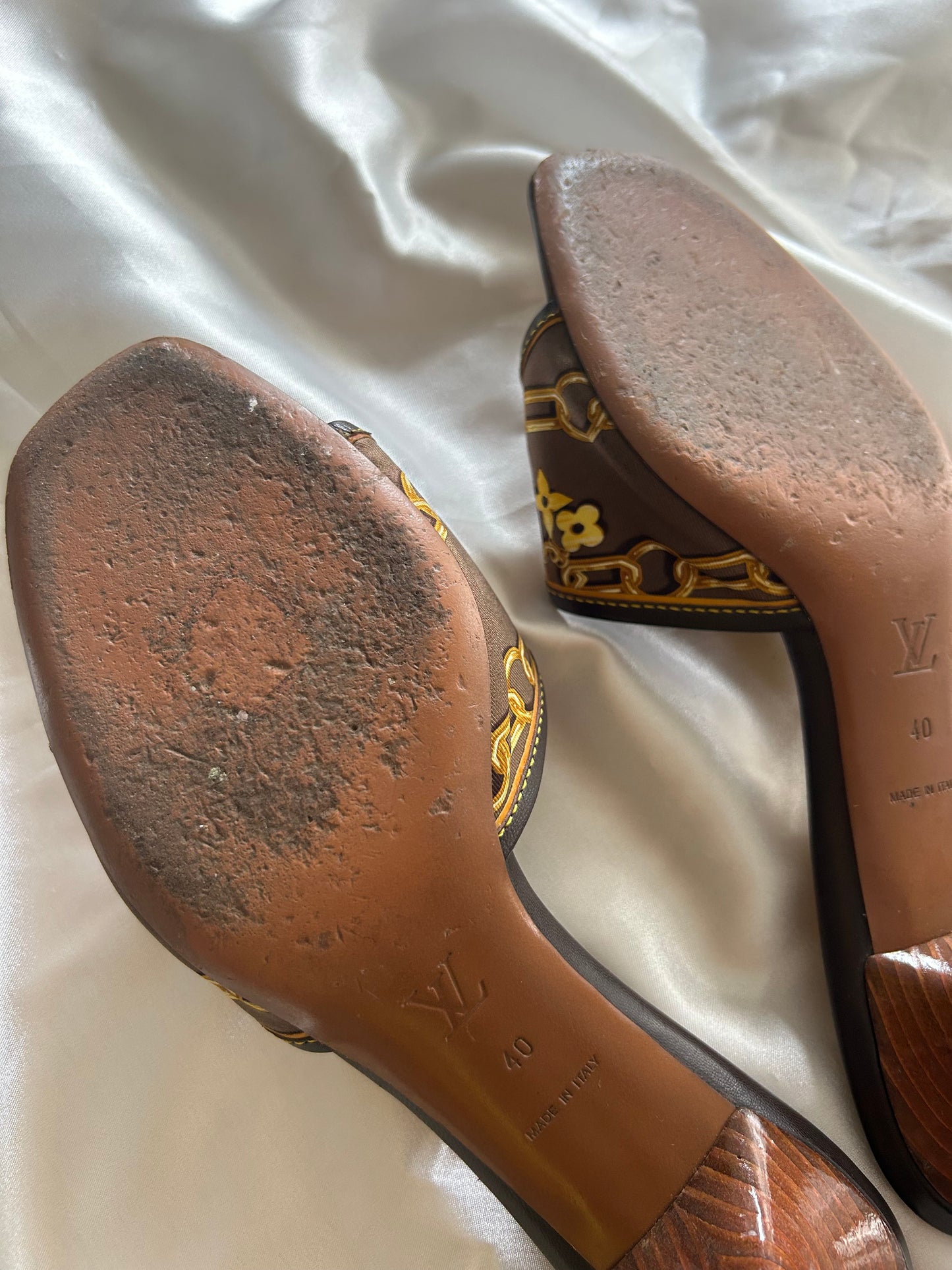 Louis Vuitton key&lock mules EU40
