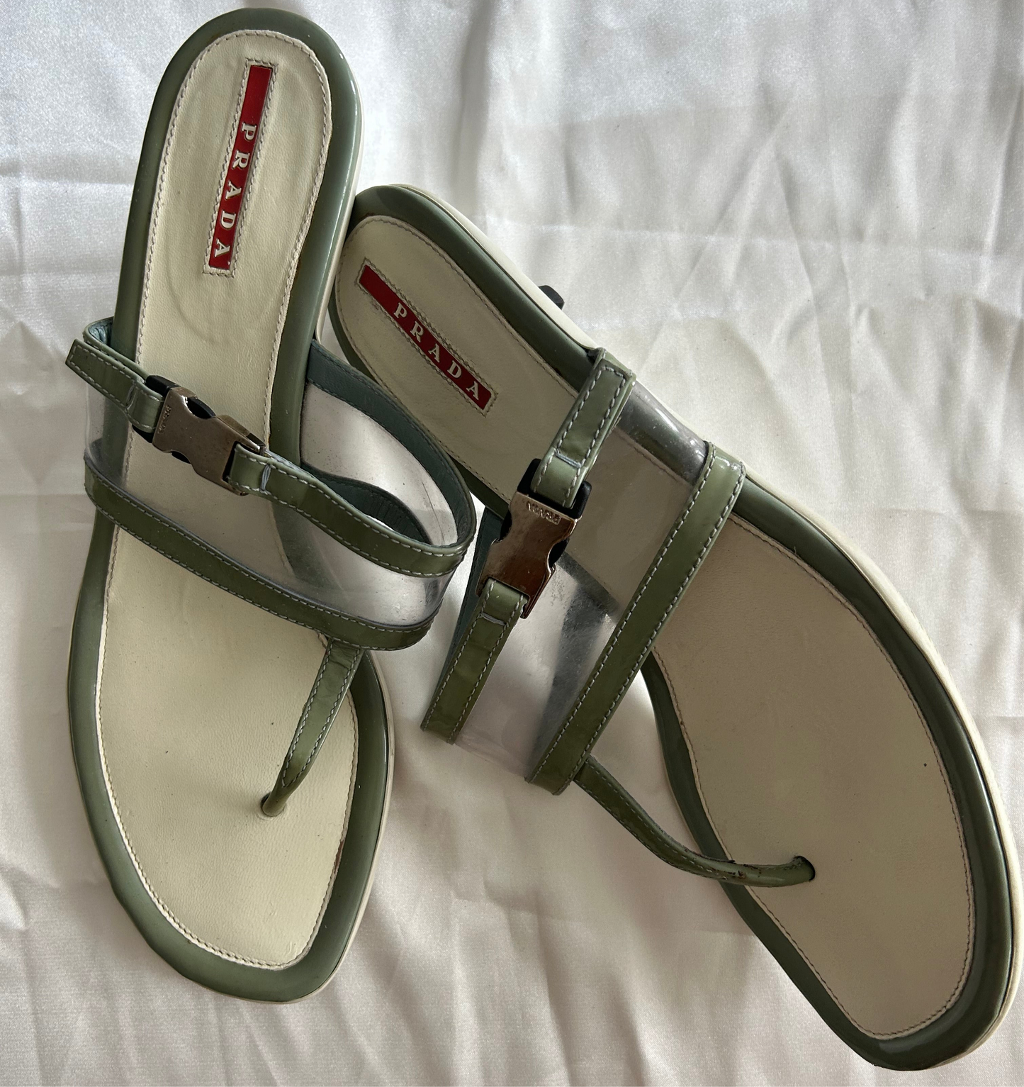 Prada thong EU40