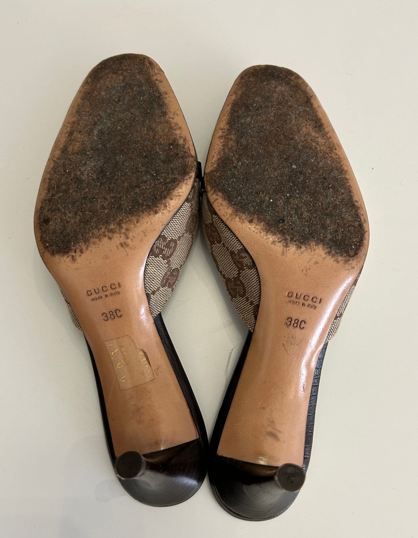 Gucci GG Canvas mules EU38