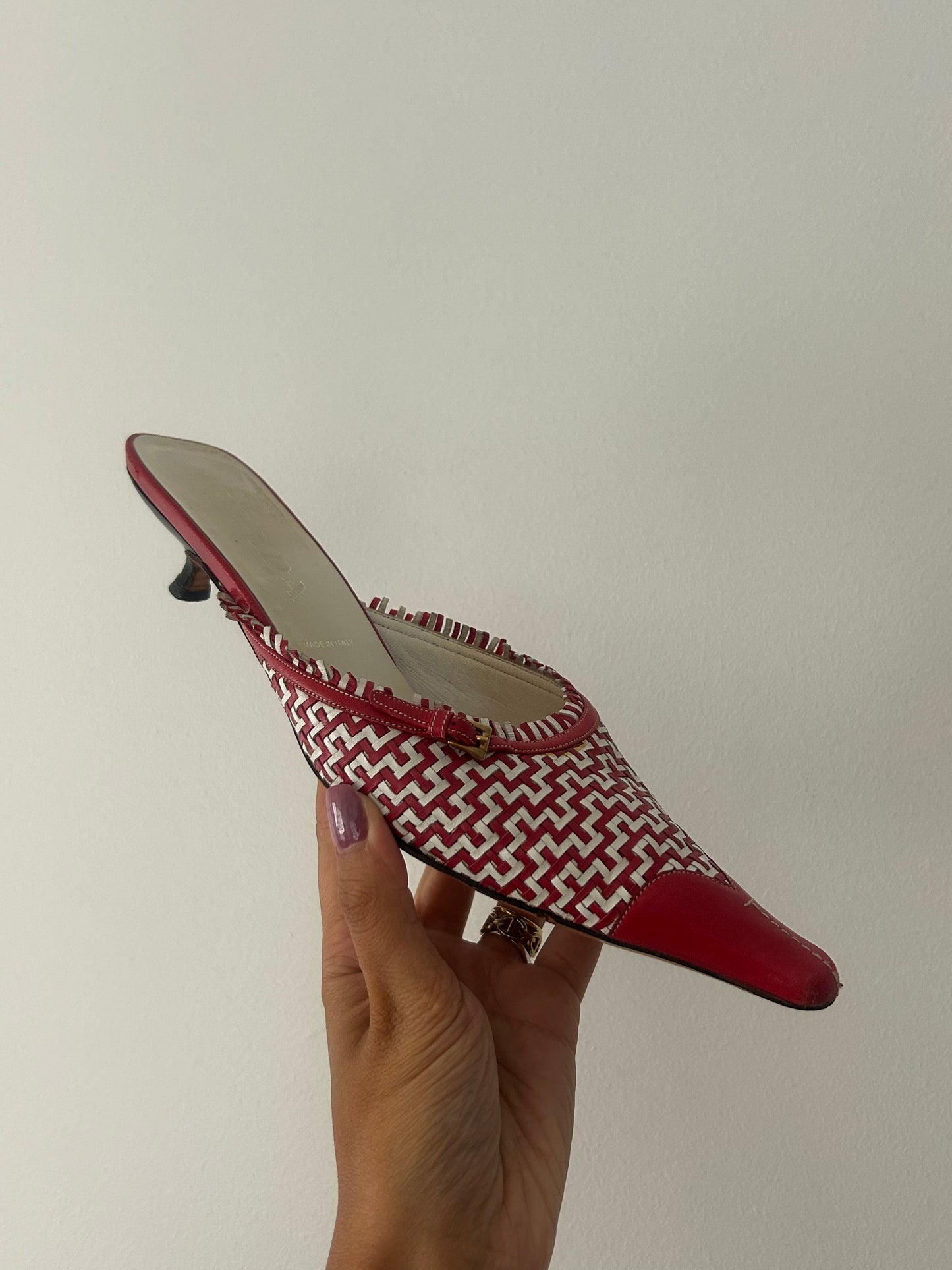 Prada kitten heels EU37.5