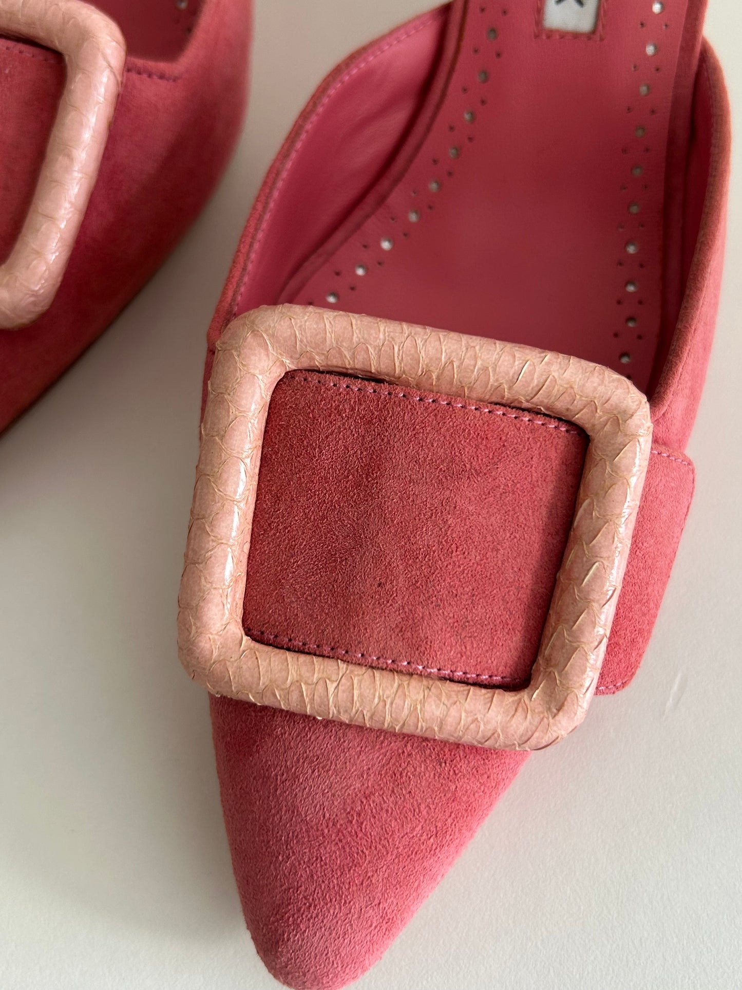 Manolo Blahnik suede mules EU37