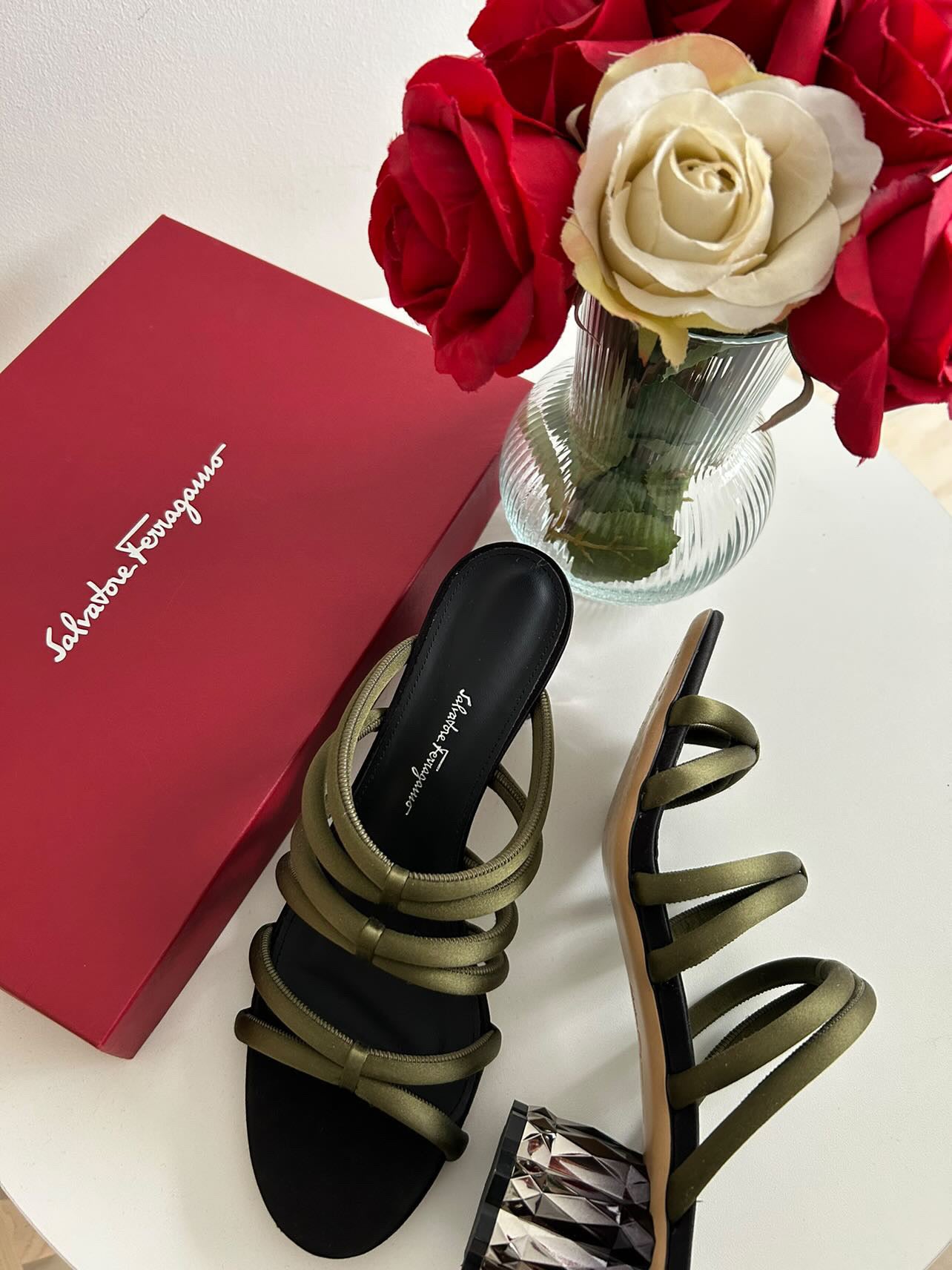 Salvatore Ferragamo geometric heel sandals EU39