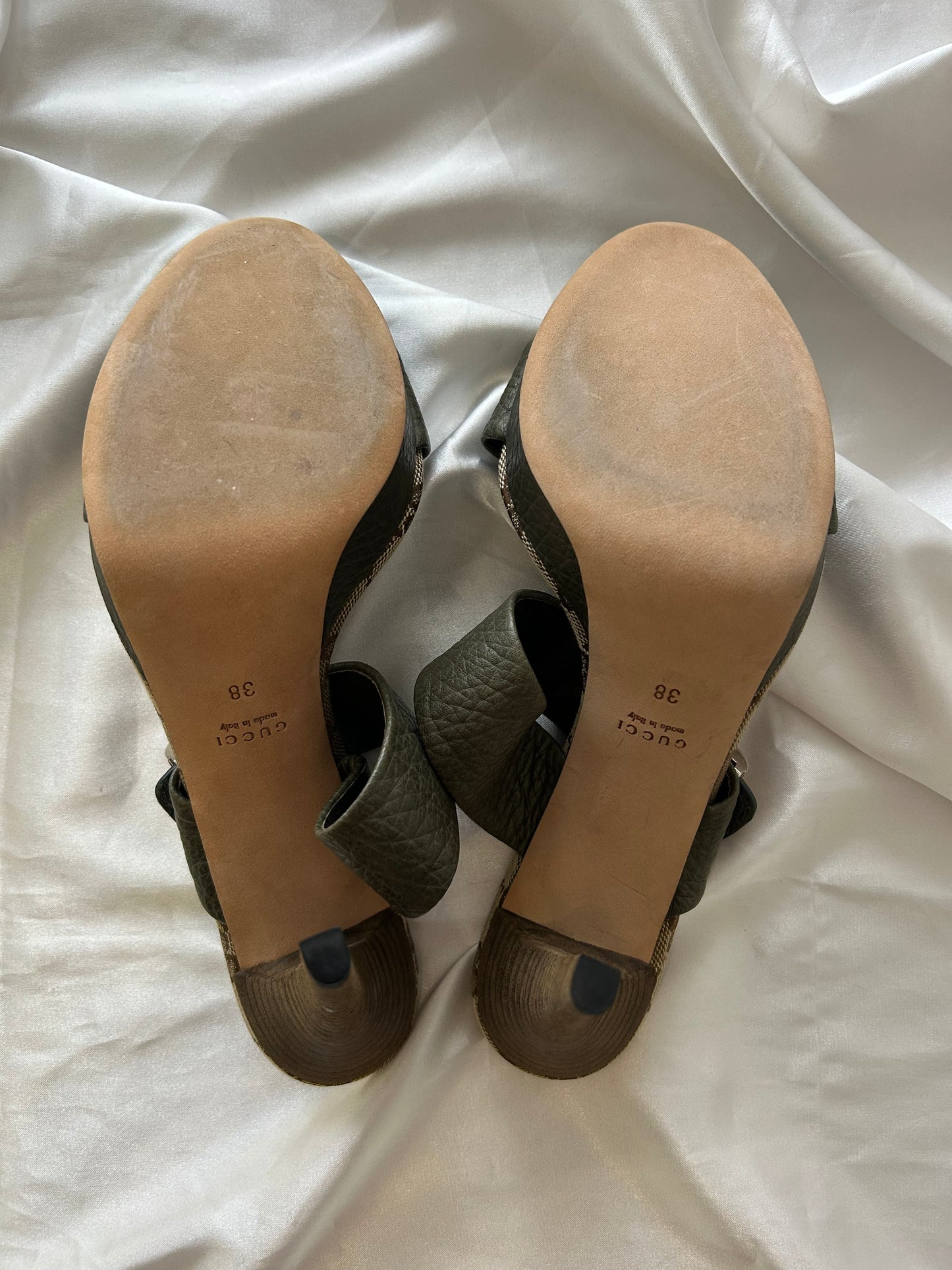Gucci bamboo EU38