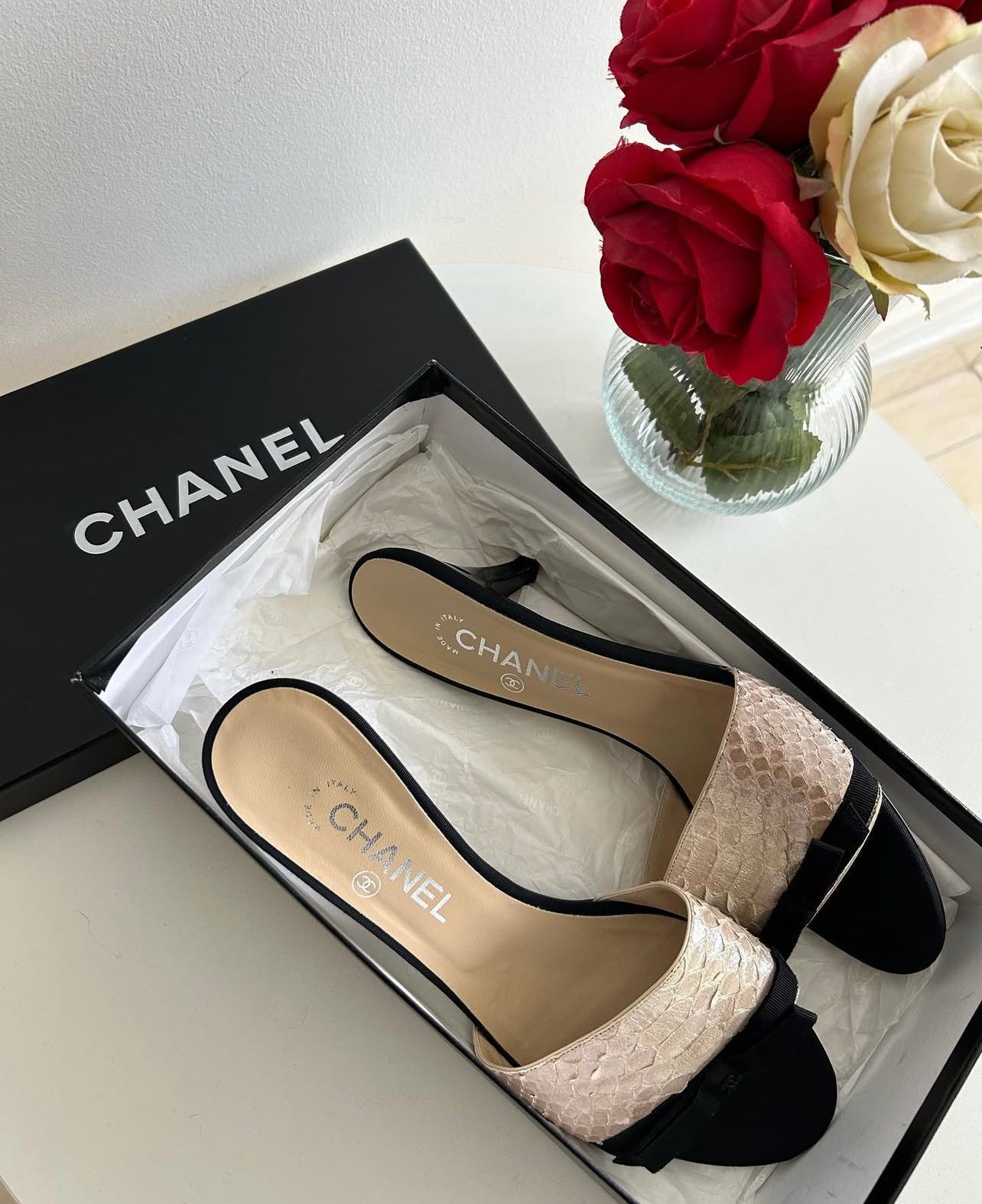 Chanel kitten heels EU40