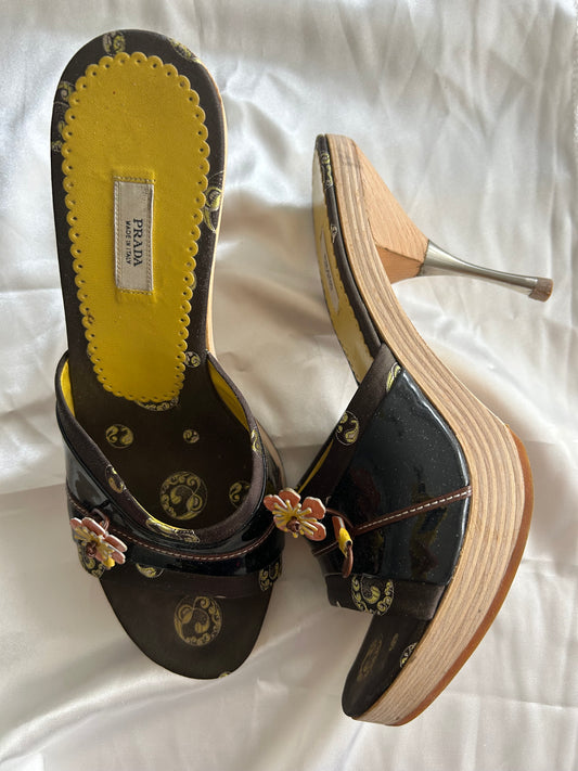 Prada floral wood mules EU38.5