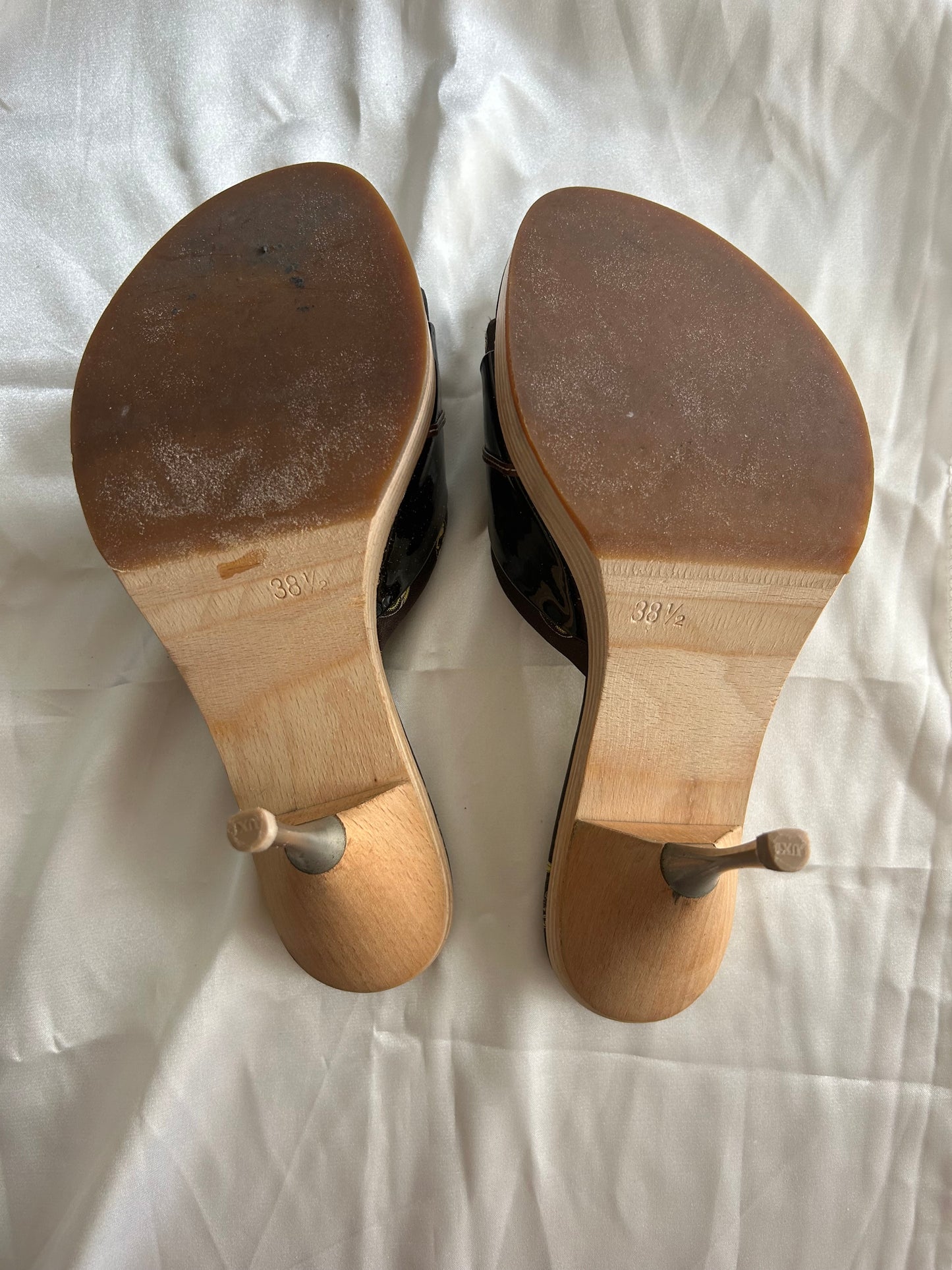 Prada floral wood mules EU38.5