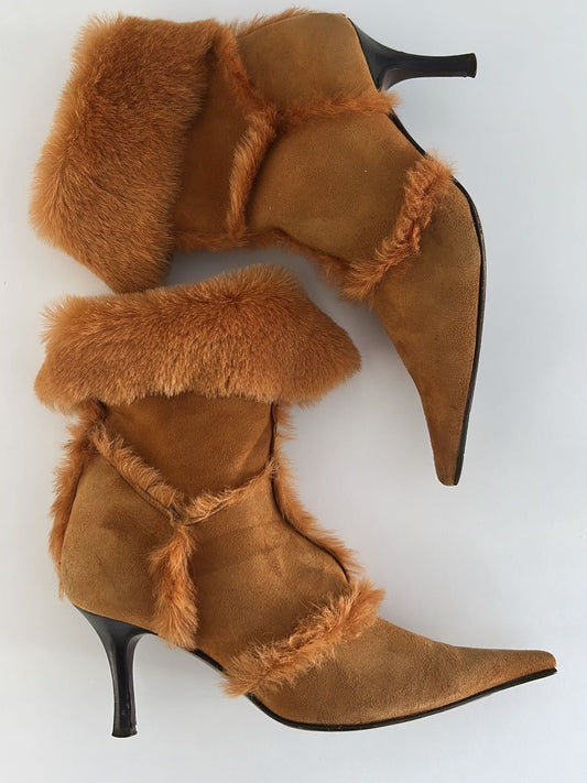 Escada faux fur ankle boots EU37