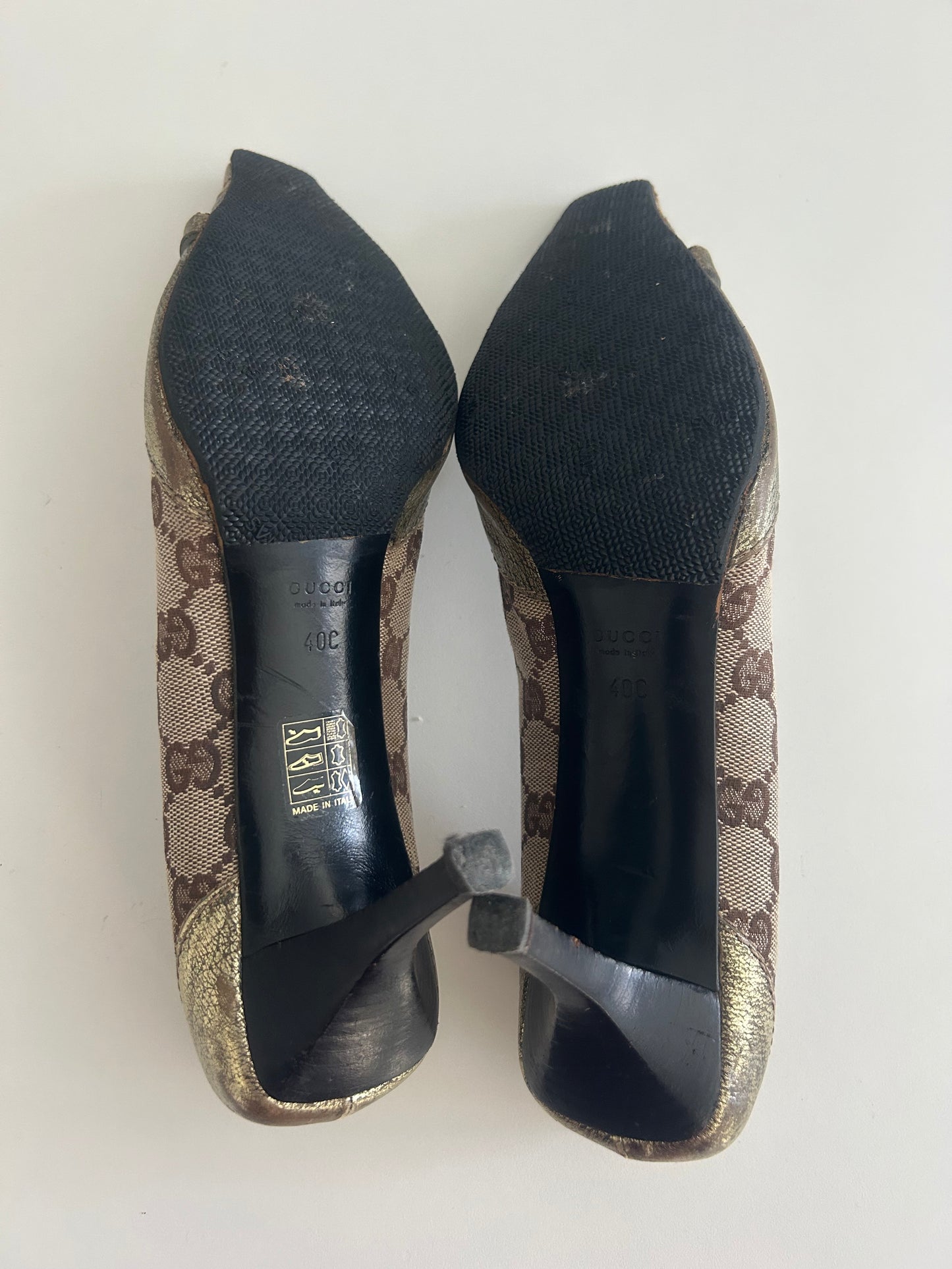 Gucci monogram heels EU40