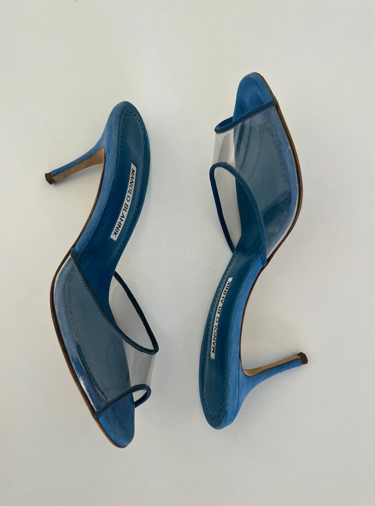 Manolo Blahnik suede mules EU37