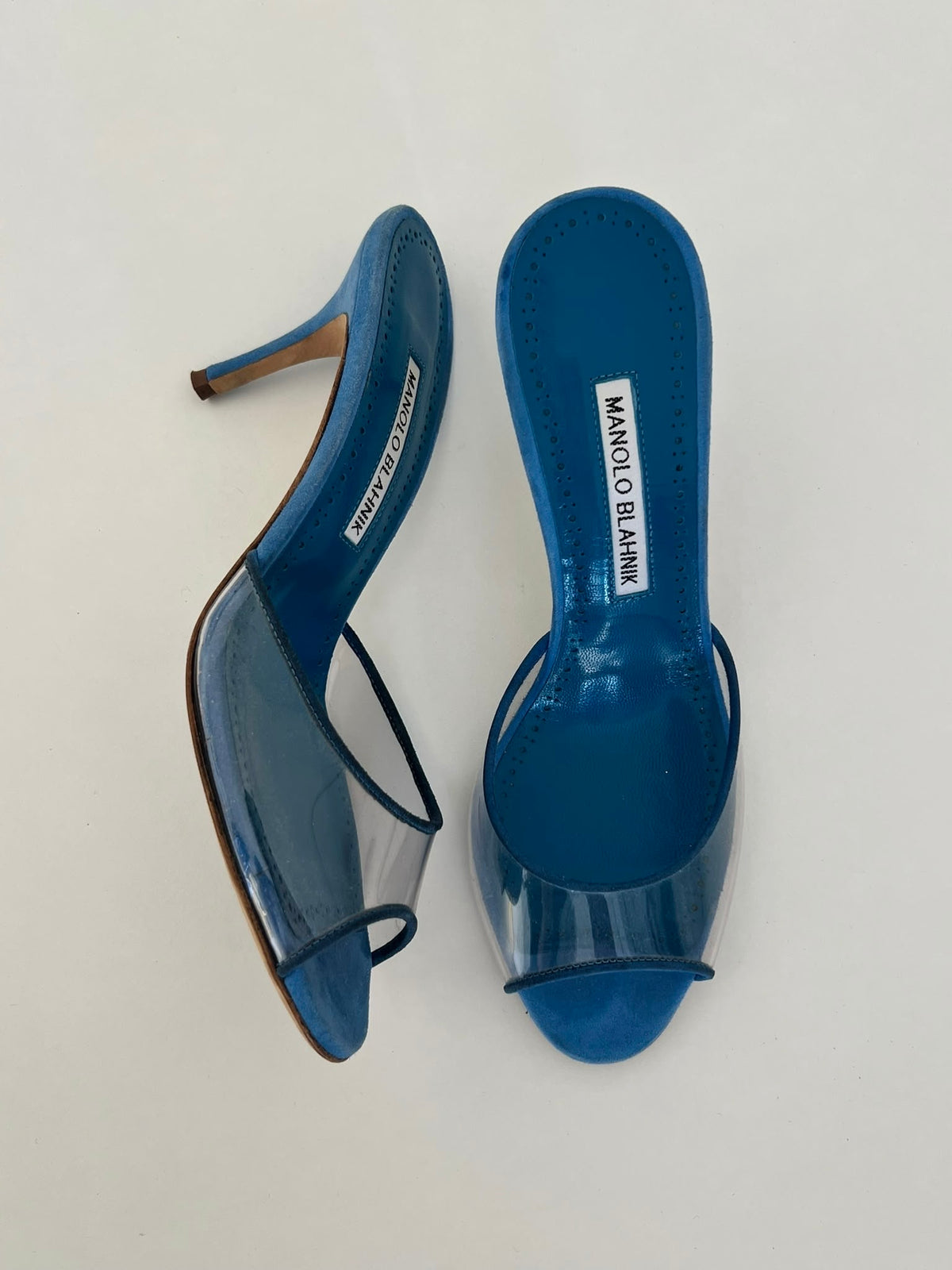 Manolo Blahnik suede mules EU37