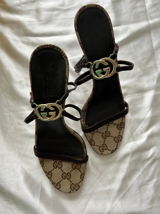 Gucci canvas heels EU35