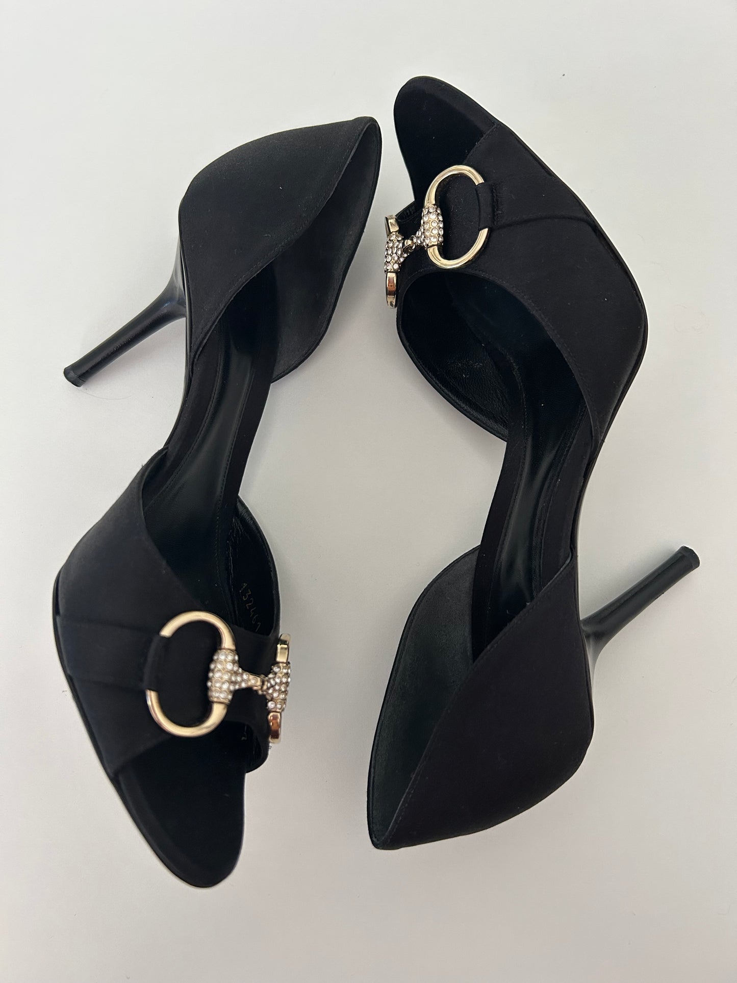 Gucci satin pumps EU36