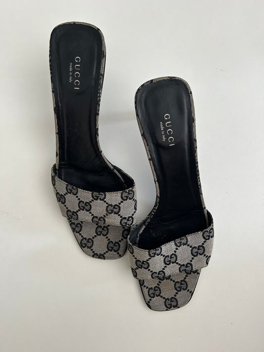 Gucci GG Canvas mules EU38