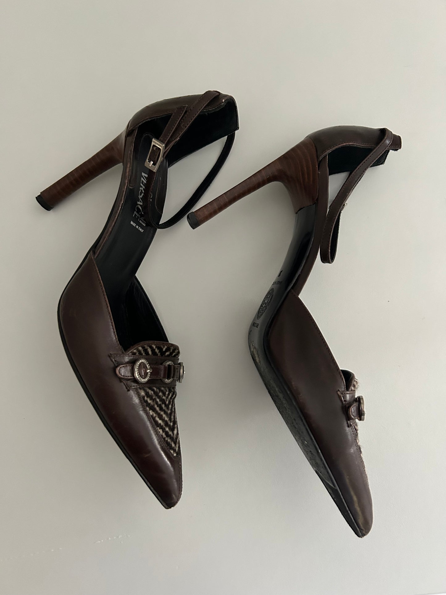 Versace animalier heels EU39