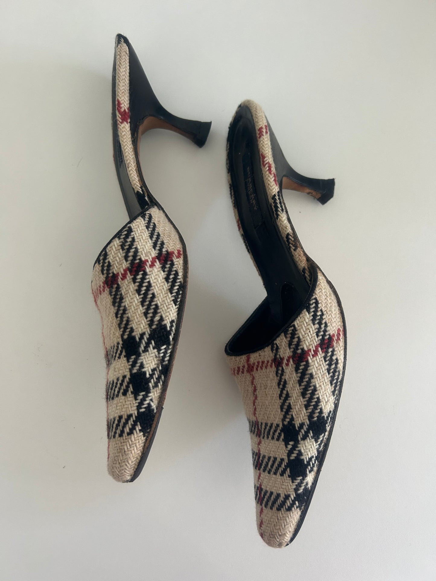 Burberry wool mules EU39